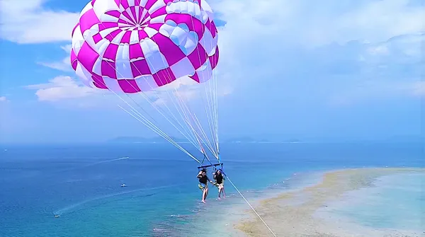 パラセーリング